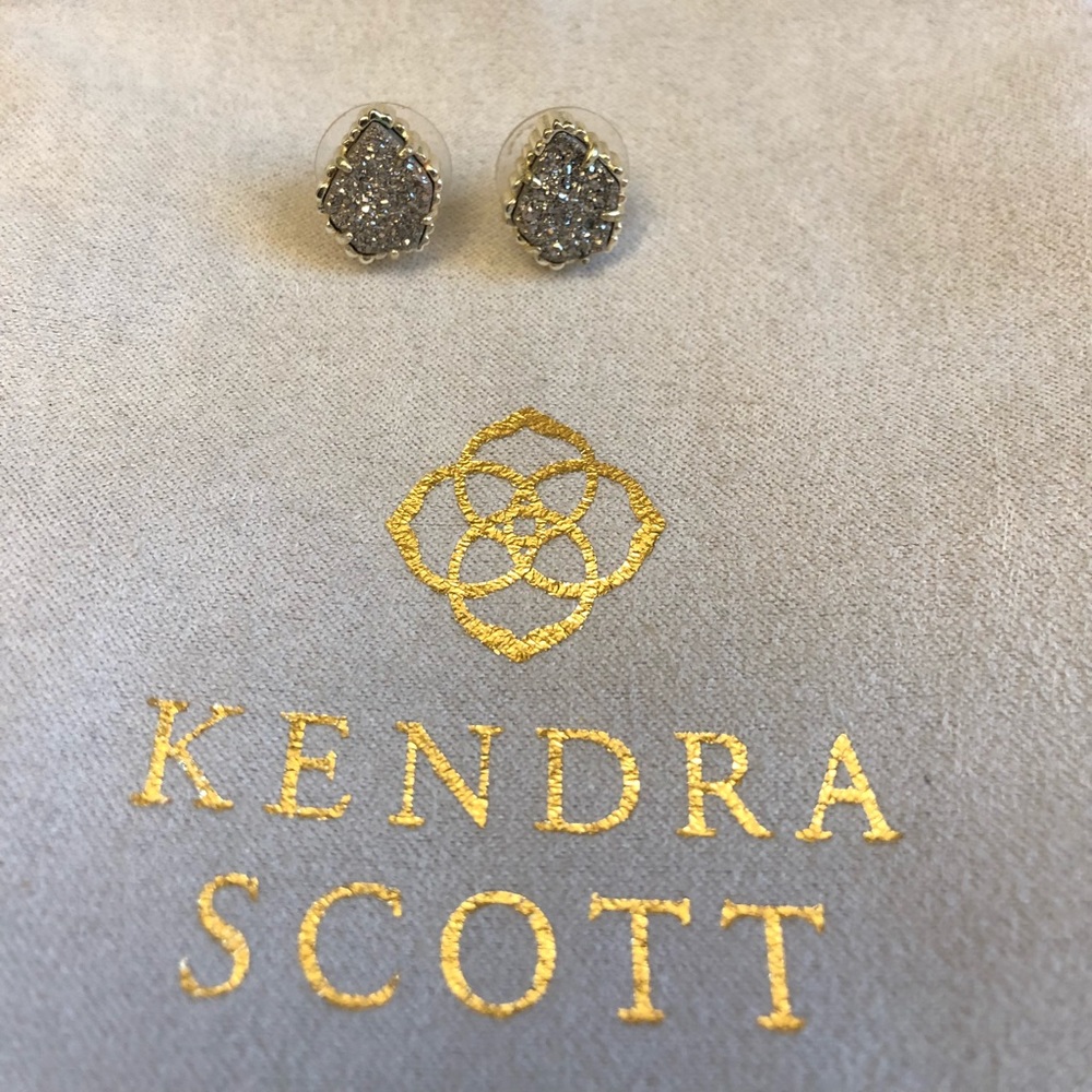 Kendra Scott Tessa Gold Studs in Platinum Drury